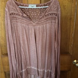 Knox Rose pretty mauve pullover top.